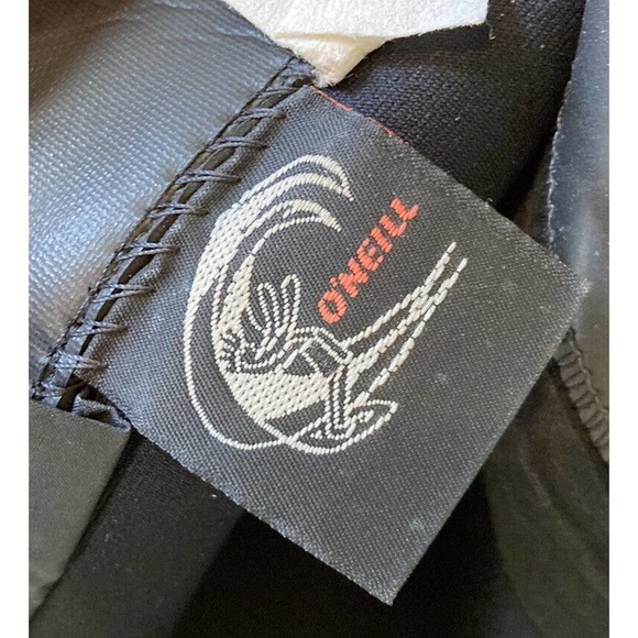 O’Neill Short Sleeve Shorts Wetsuit Size Large Men’s Black Purple - Picture 3 of 9